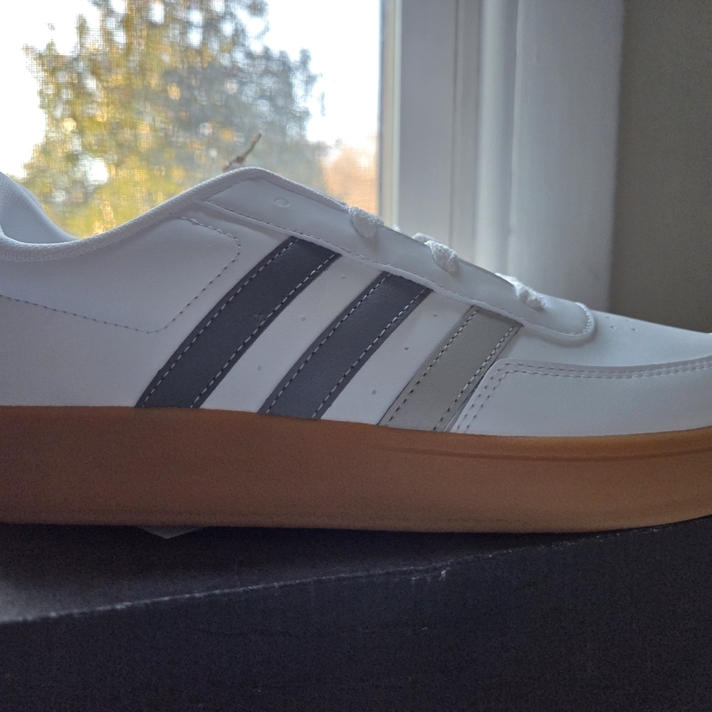 Adidas Men's White and Gray Sneakers